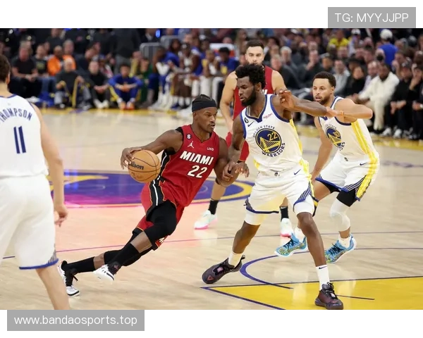 爵士计划以马尔卡宁为核心听取交易报价 4年1.9亿场均19分